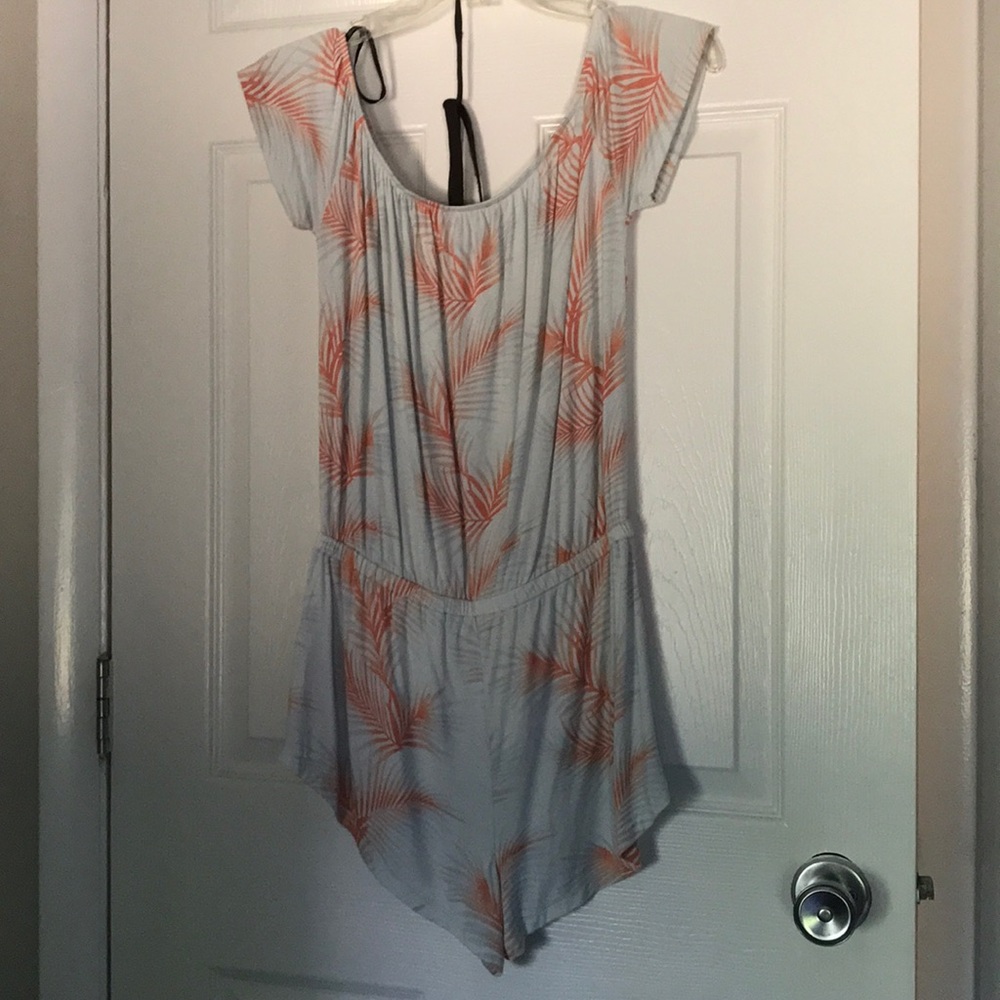 Romper - Picture 2 of 2